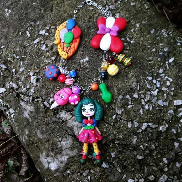 🤡🎪Clown Girl 🛼🎠Necklace 🎈🎉 - Picture 3 of 8
